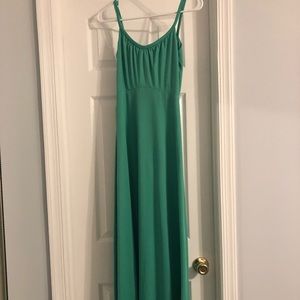 GREEN MAXI DRESS